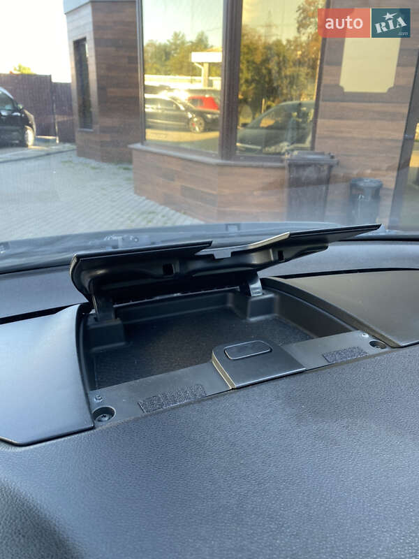 Мінівен Ford C-Max 2009 в Рівному фото 32 Мінівен Ford C-Max 2009 в Рівному