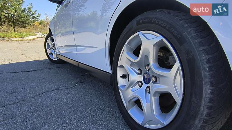 Минивэн Ford C-Max 2010 в Золочеве