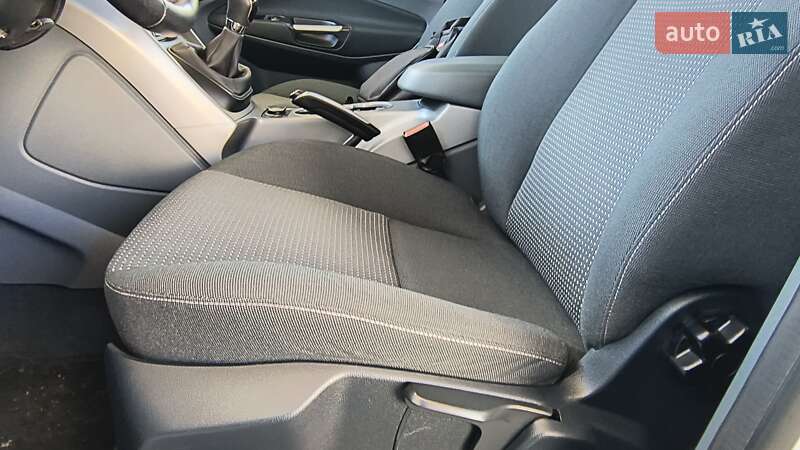 Минивэн Ford C-Max 2010 в Золочеве