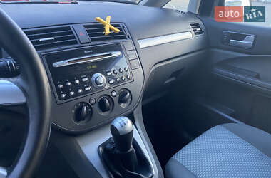 Минивэн Ford C-Max 2005 в  фото 16 Минивэн Ford C-Max 2005 в