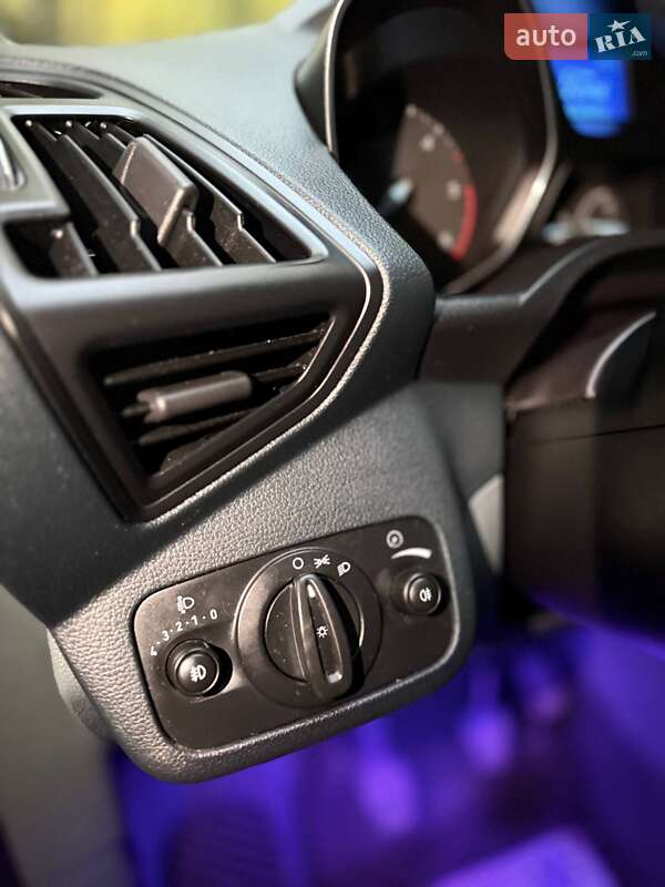 Минивэн Ford C-Max 2010 в Луцке