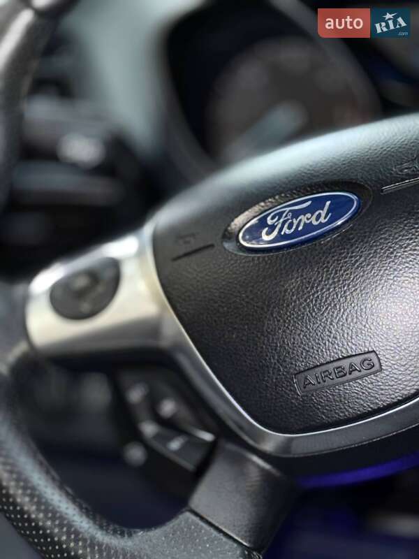 Минивэн Ford C-Max 2010 в Луцке