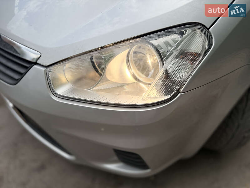 Мінівен Ford C-Max 2008 в Волочиську