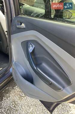 Минивэн Ford C-Max 2010 в Косове