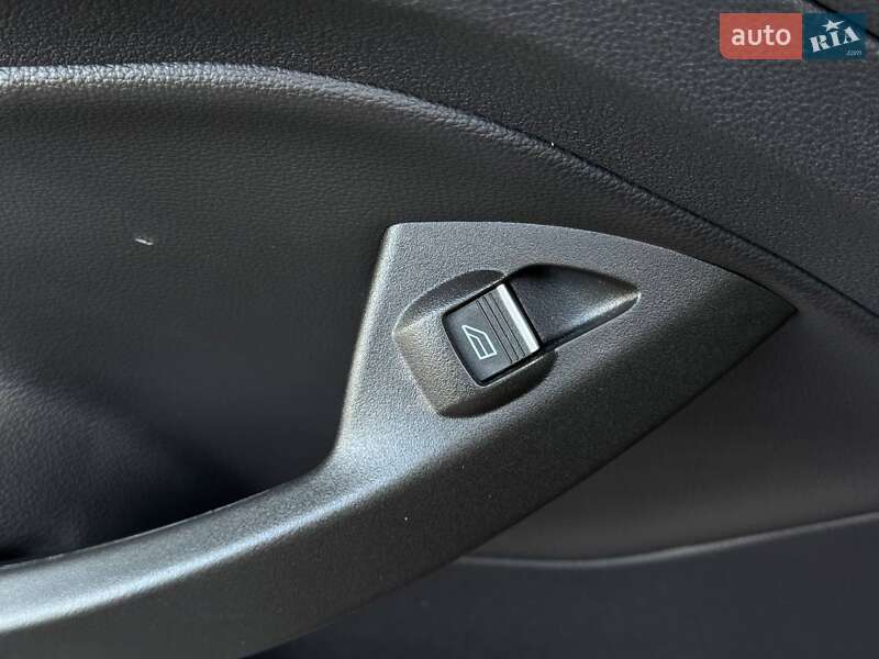 Минивэн Ford C-Max 2016 в Ровно