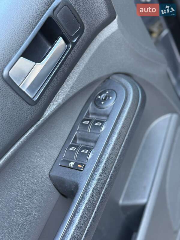 Минивэн Ford C-Max 2005 в Киеве