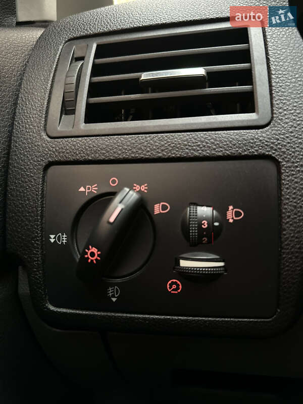 Минивэн Ford C-Max 2009 в Нетешине фото 22 Минивэн Ford C-Max 2009 в Нетешине