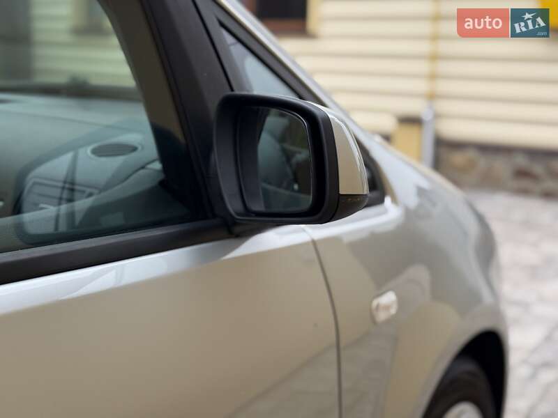 Минивэн Ford C-Max 2007 в Сарнах фото 12 Минивэн Ford C-Max 2007 в Сарнах