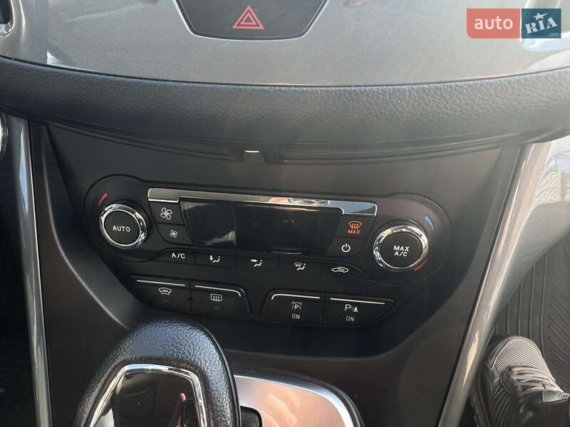 Минивэн Ford C-Max 2014 в Чернигове фото 7 Минивэн Ford C-Max 2014 в Чернигове