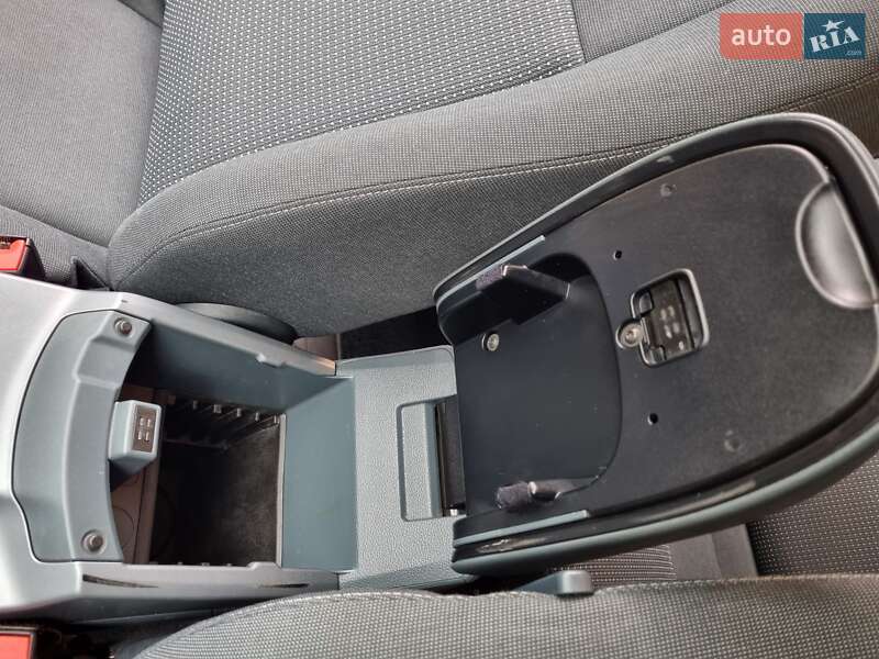 Мінівен Ford C-Max 2013 в Харкові фото 22 Мінівен Ford C-Max 2013 в Харкові