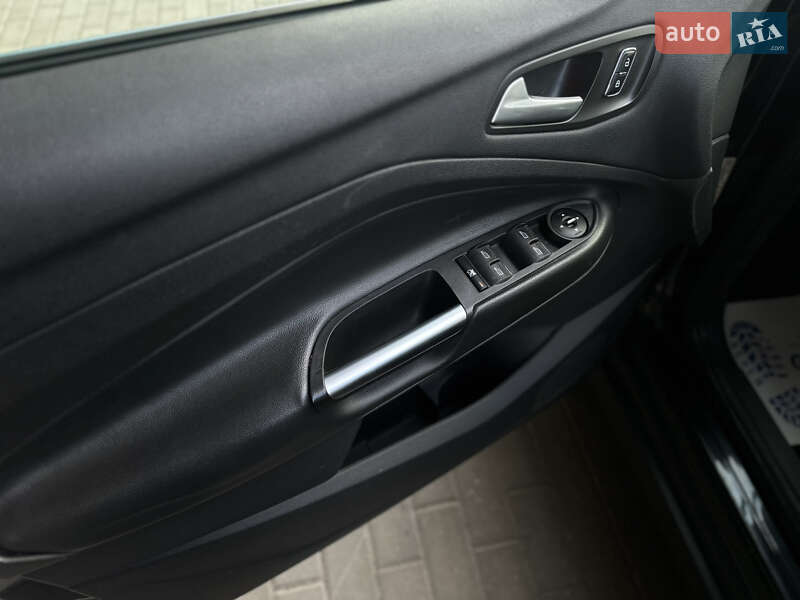 Минивэн Ford C-Max 2015 в Киеве