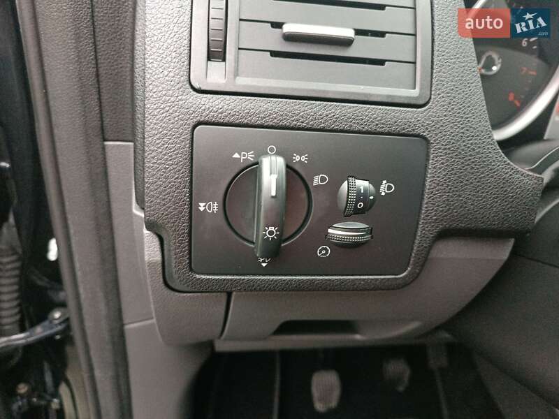 Минивэн Ford C-Max 2010 в Луцке фото 26 Минивэн Ford C-Max 2010 в Луцке