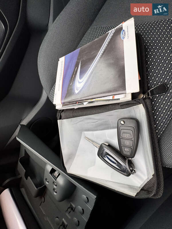 Минивэн Ford C-Max 2013 в Умани фото 37 Минивэн Ford C-Max 2013 в Умани