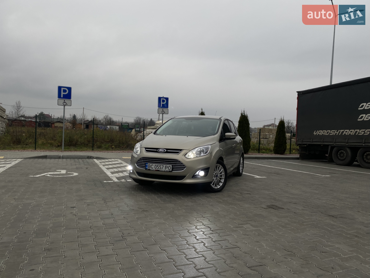 2016 Ford C-MAX - мініатюра 16