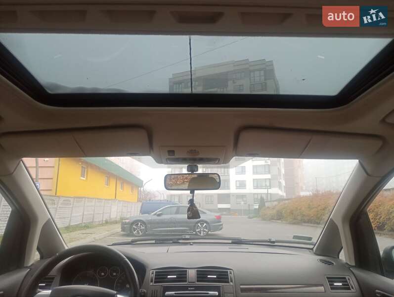 Мінівен Ford C-Max 2004 в Луцьку