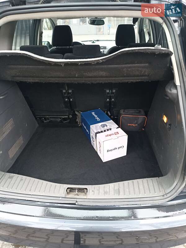 Мінівен Ford C-Max 2008 в Маневичах