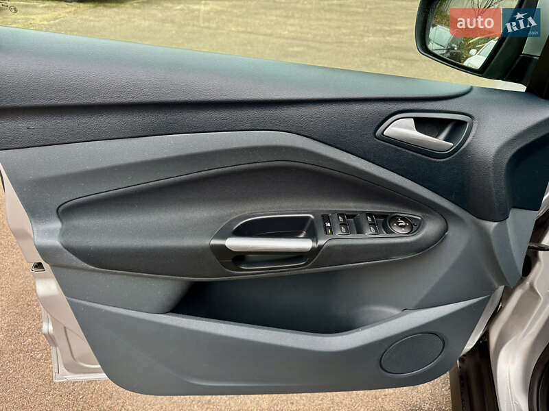 Мінівен Ford C-Max 2012 в Рівному фото 15 Мінівен Ford C-Max 2012 в Рівному