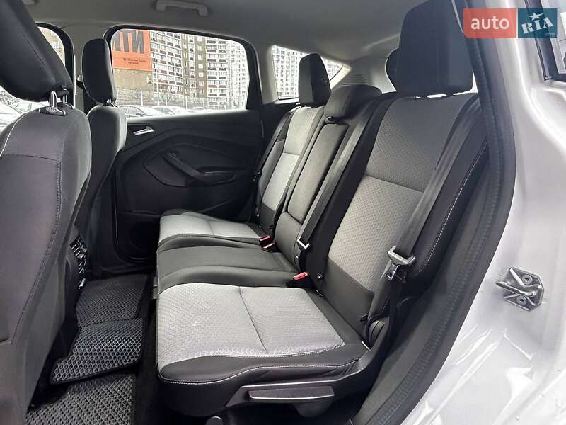 Мінівен Ford C-Max 2017 в Києві