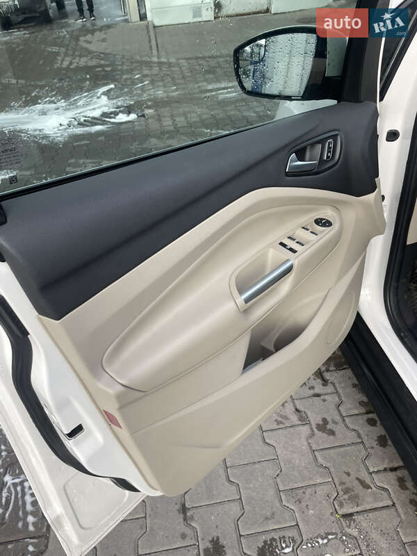 Минивэн Ford C-Max 2015 в Обухове