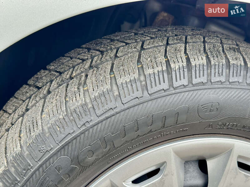 Минивэн Ford C-Max 2007 в Луцке