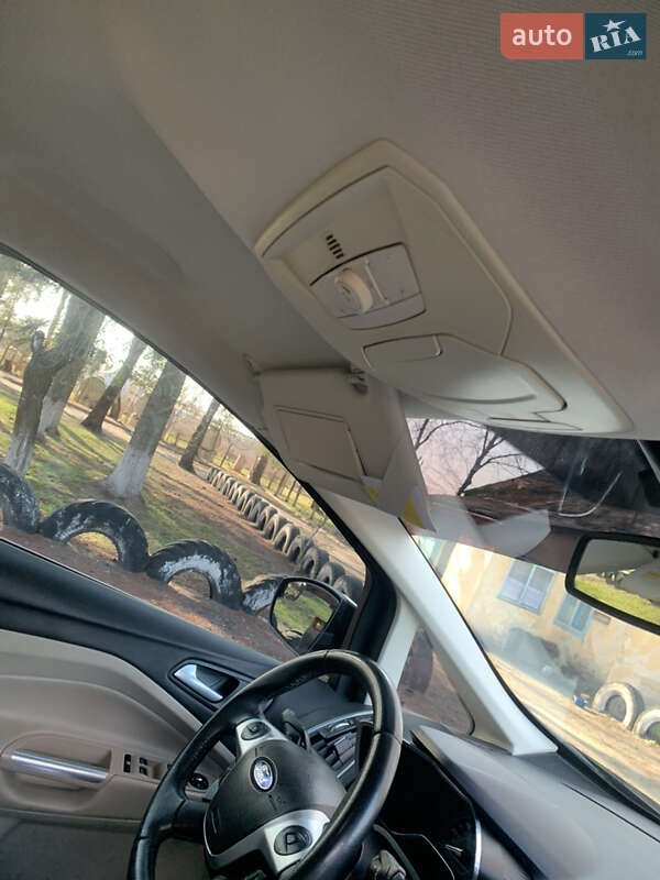 Мінівен Ford C-Max 2013 в Володимирі
