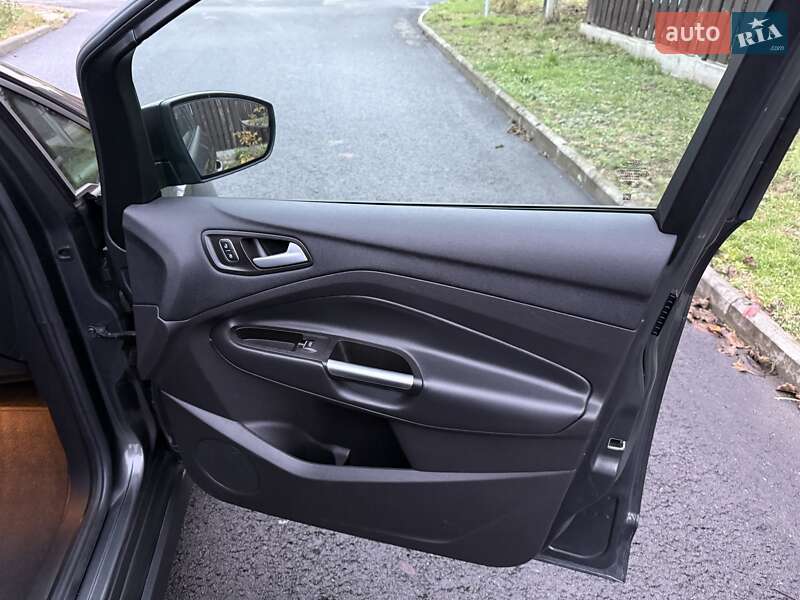 Мінівен Ford C-Max 2017 в Києві