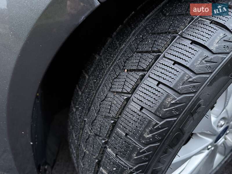 Мінівен Ford C-Max 2017 в Києві