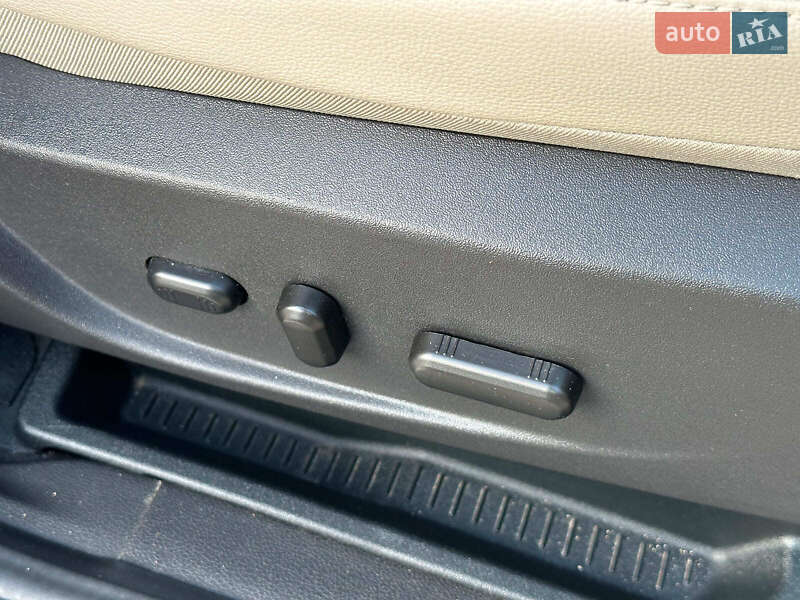 Мінівен Ford C-Max 2017 в Одесі фото 28 Мінівен Ford C-Max 2017 в Одесі