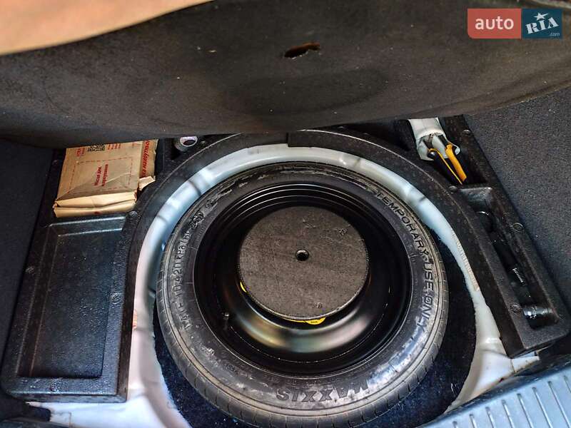 Минивэн Ford C-Max 2015 в Бродах