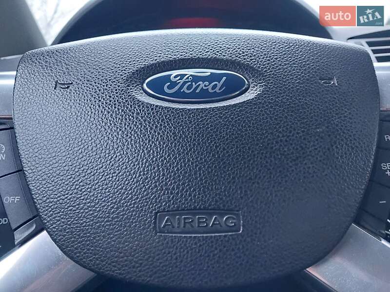 Минивэн Ford C-Max 2010 в Жидачове