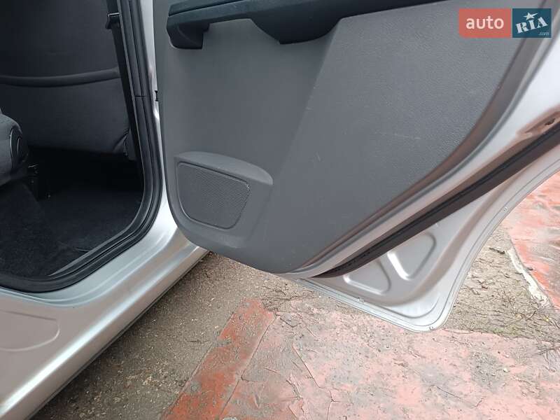 Минивэн Ford C-Max 2007 в Харькове фото 14 Минивэн Ford C-Max 2007 в Харькове