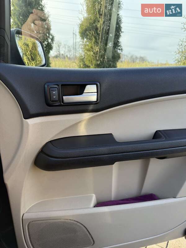 Минивэн Ford C-Max 2004 в Ровно