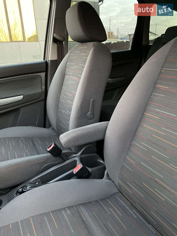 Минивэн Ford C-Max 2009 в Ровно фото 28 Минивэн Ford C-Max 2009 в Ровно