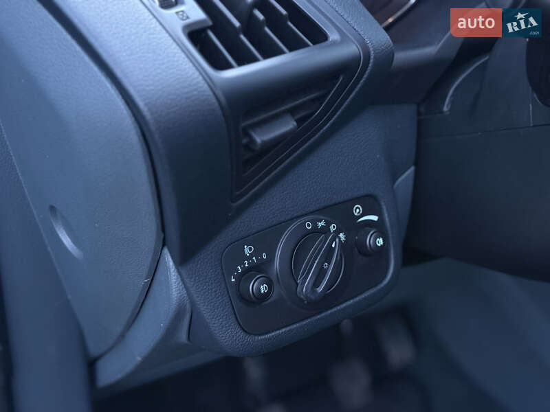 Минивэн Ford C-Max 2013 в Стрые фото 111 Минивэн Ford C-Max 2013 в Стрые