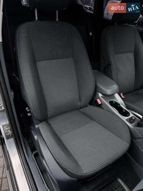 Мінівен Ford C-Max 2011 в Черкасах фото 31 Мінівен Ford C-Max 2011 в Черкасах