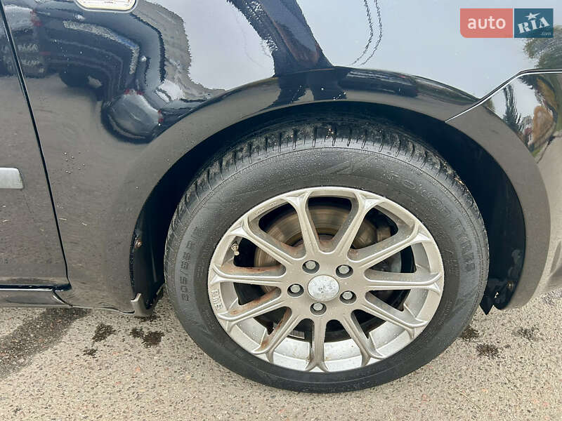 Минивэн Ford C-Max 2007 в Луцке