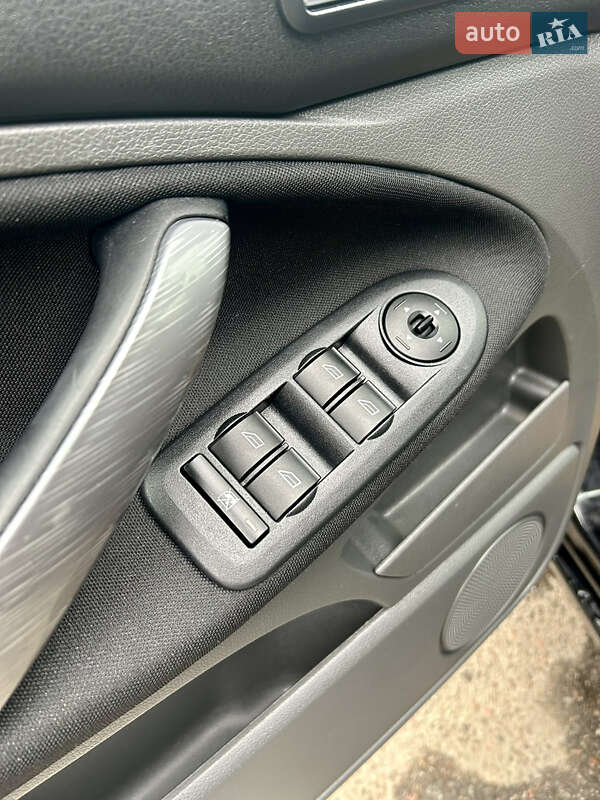 Минивэн Ford C-Max 2007 в Луцке