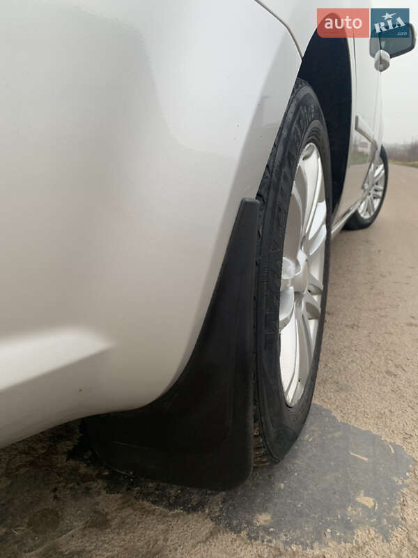 Мінівен Ford C-Max 2009 в Рівному фото 15 Мінівен Ford C-Max 2009 в Рівному