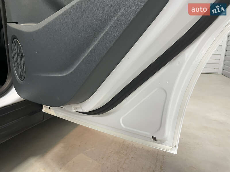 Минивэн Ford C-Max 2012 в Стрые фото 24 Минивэн Ford C-Max 2012 в Стрые