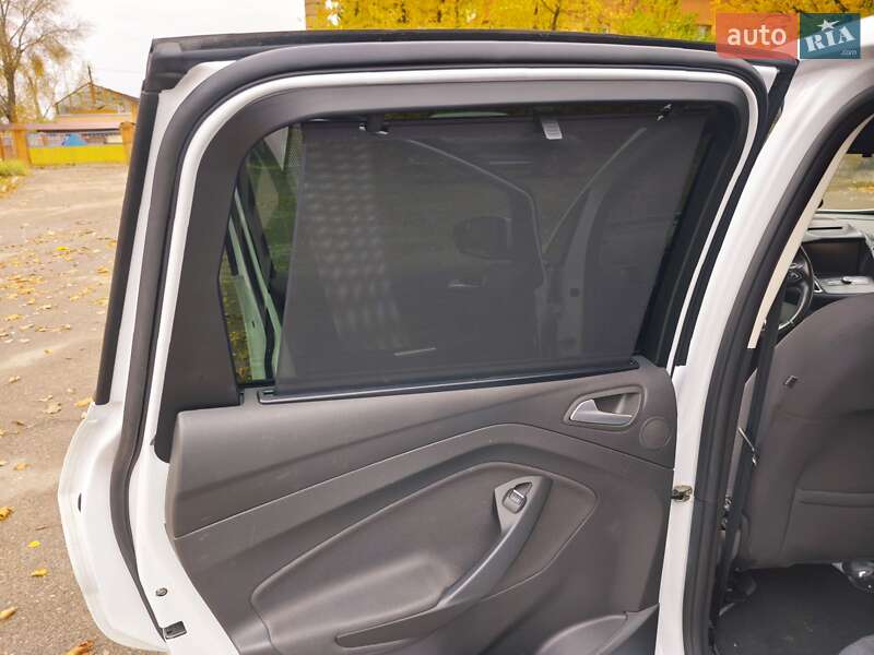 Мінівен Ford C-Max 2015 в Ромнах