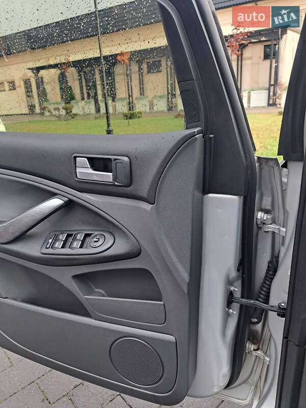 Минивэн Ford C-Max 2008 в Мукачево