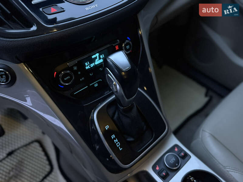 Мінівен Ford C-Max 2013 в Дніпрі