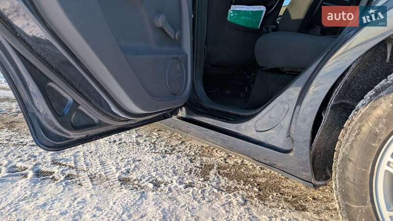 Минивэн Ford C-Max 2009 в Перещепине