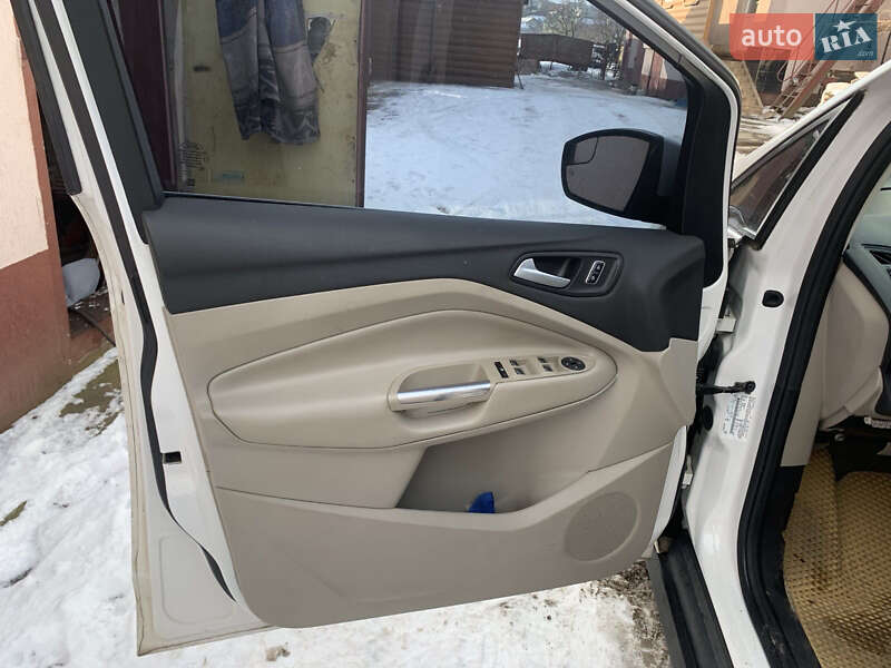 Минивэн Ford C-Max 2016 в Бурштыне