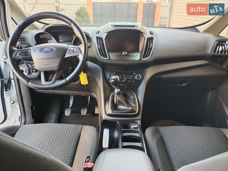 Минивэн Ford C-Max 2015 в Ромнах фото 20 Минивэн Ford C-Max 2015 в Ромнах