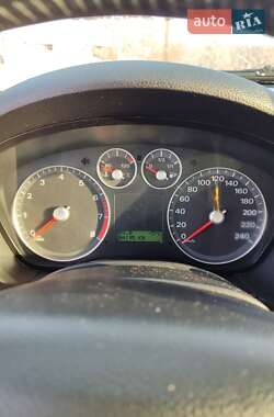 Минивэн Ford C-Max 2005 в Мироновке