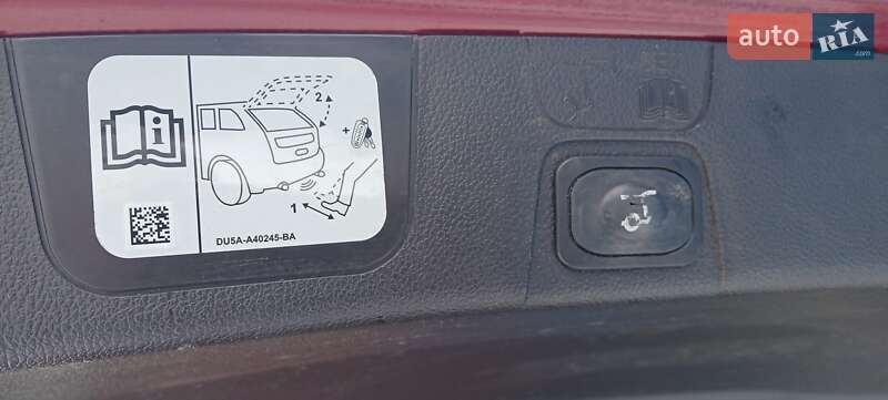 Мінівен Ford C-Max 2016 в Києві