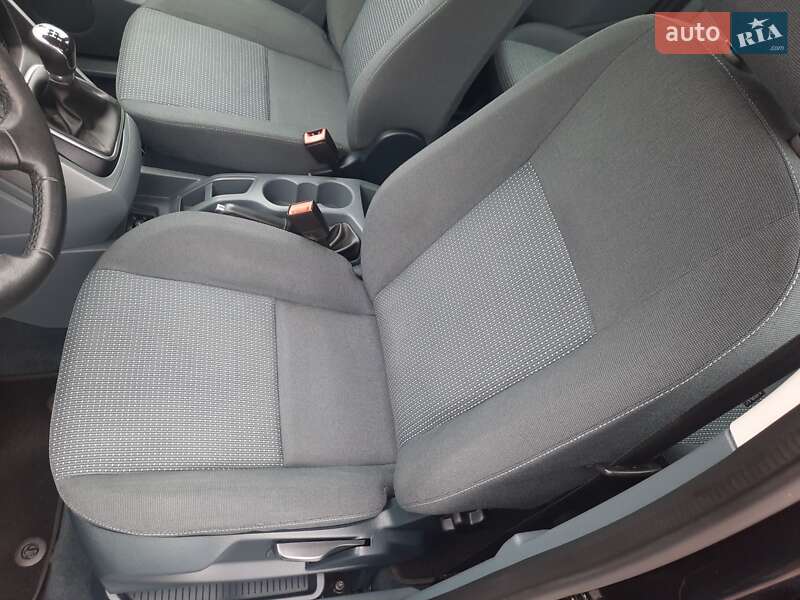 Мінівен Ford C-Max 2011 в Рівному фото 20 Мінівен Ford C-Max 2011 в Рівному