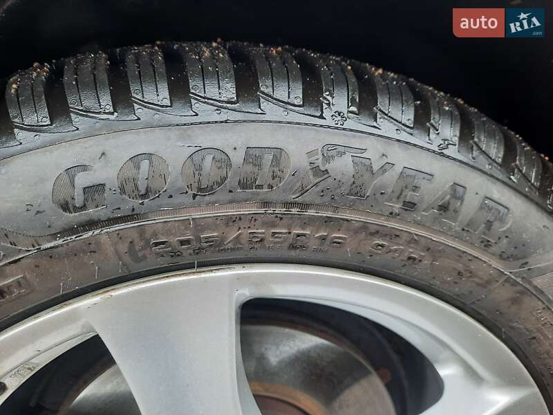 Мінівен Ford C-Max 2011 в Рівному фото 52 Мінівен Ford C-Max 2011 в Рівному