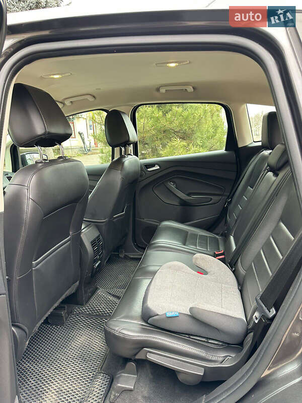 Минивэн Ford C-Max 2015 в Килии